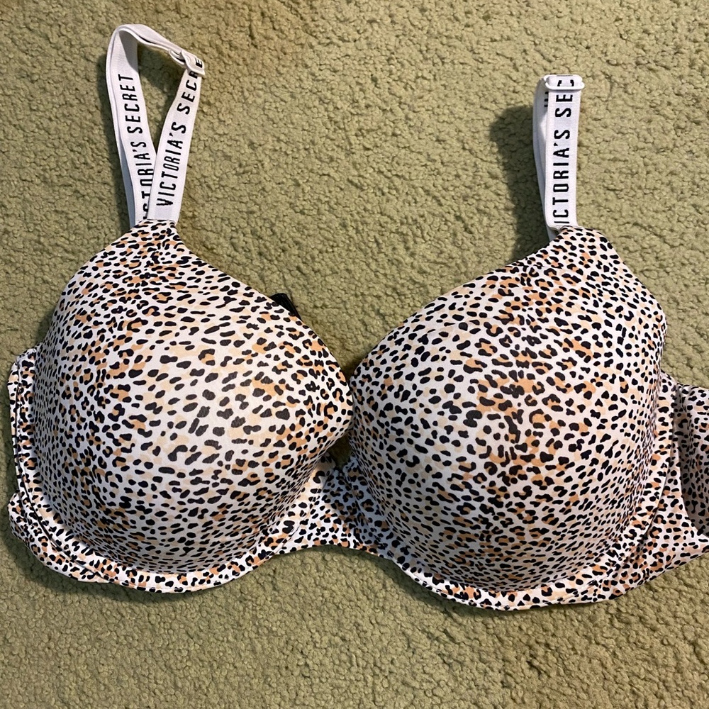 NWOT! VS leopard bra